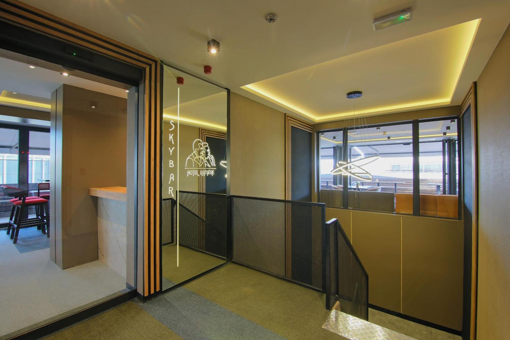Lumiere Hotel Beograd Eksteriør billede